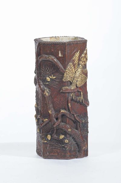 Vaso Orientale a Sezione Ottagonale