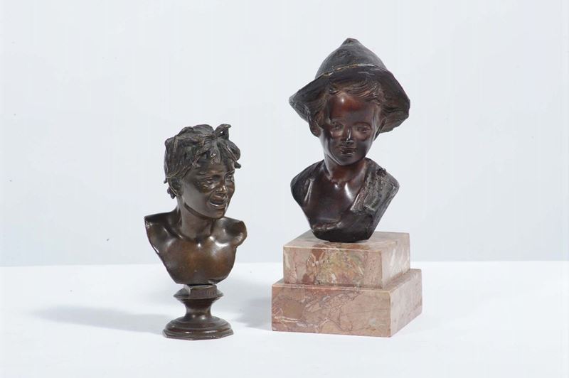 Due bustini di scugnizzi napoletani in bronzo diversi  - Auction Antiques and Old Masters - Cambi Casa d'Aste