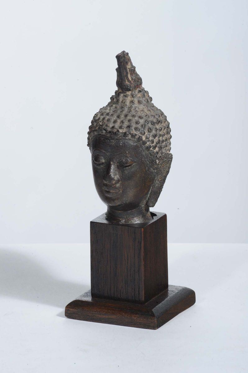 Testa di Buddha in bronzo, Indonesia  - Asta Asta OnLine 02-2012 - Cambi Casa d'Aste