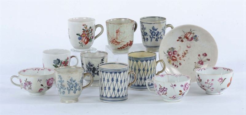 Lotto di tazzine in porcellana, XVIII-XIX secolo  - Auction Antique and Old Masters - Cambi Casa d'Aste