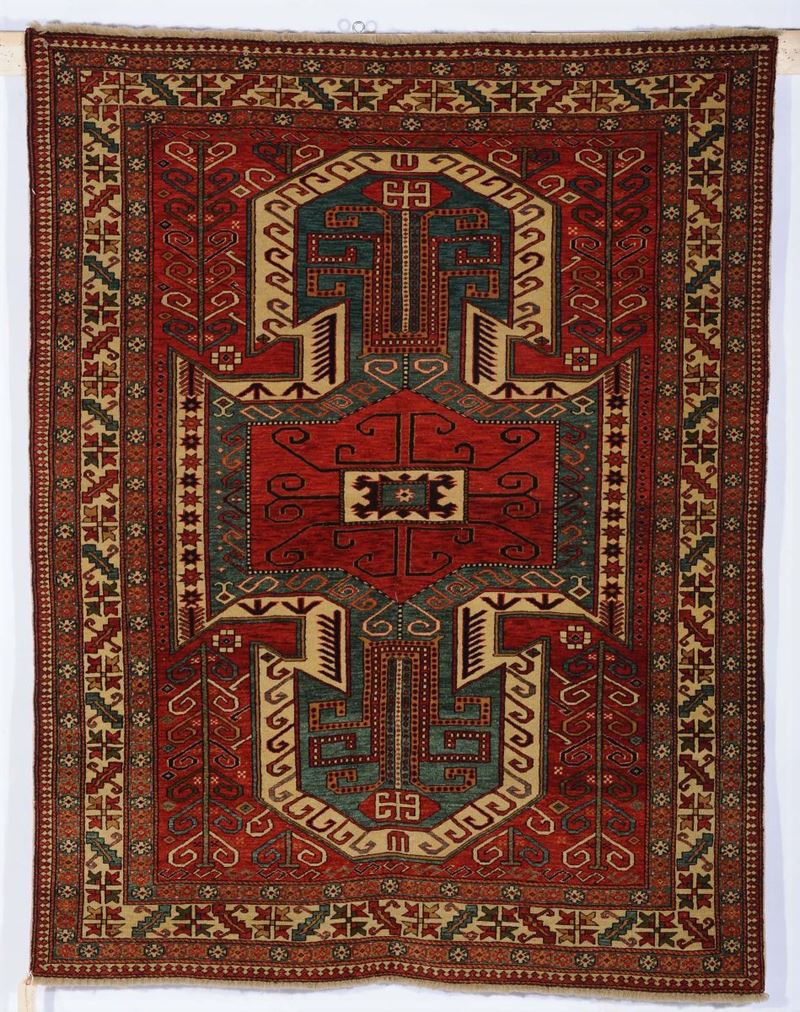 Tappeto caucasico, XX secolo  - Asta Antiquariato e Dipinti Antichi - Cambi Casa d'Aste