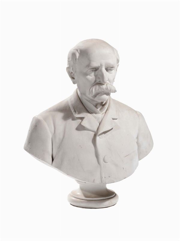 Busto in marmo bianco raffgurante personaggio maschile con baffi