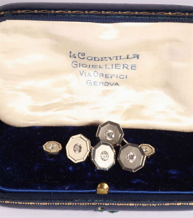 Bottoni da polso e da sparato. Firmati Codevilla, Genova  - Asta Argenti e Gioielli Antichi e Contemporanei - Cambi Casa d'Aste