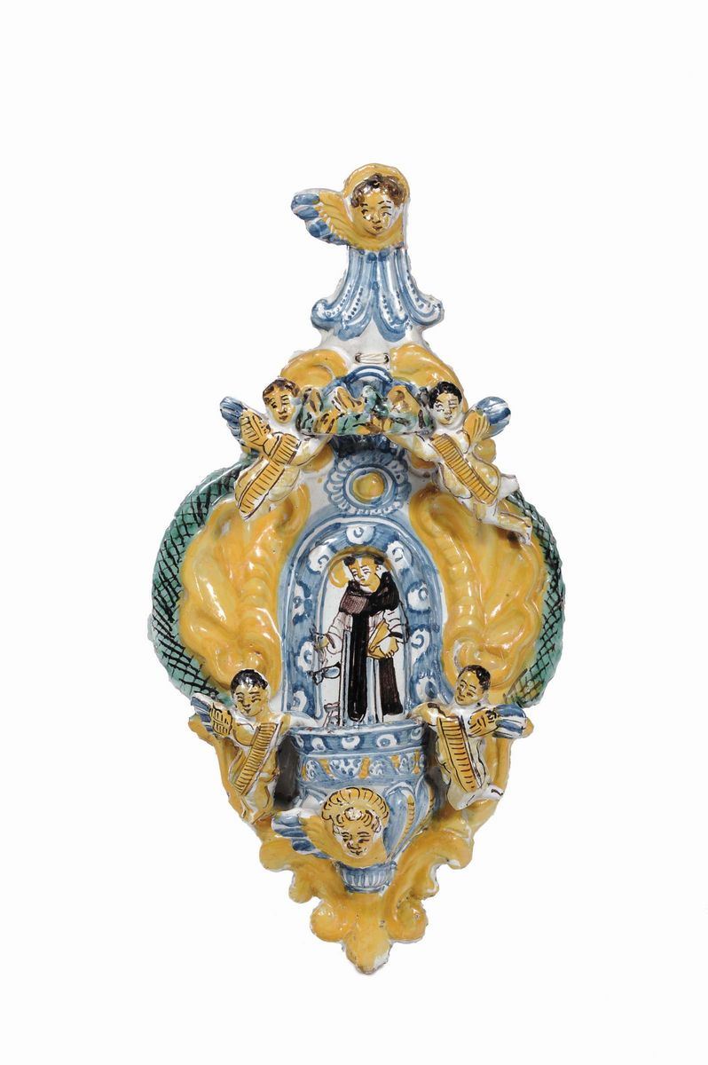 Acquasantiera in ceramica policroma, XVIII secolo  - Asta Antiquariato e Dipinti Antichi - Cambi Casa d'Aste
