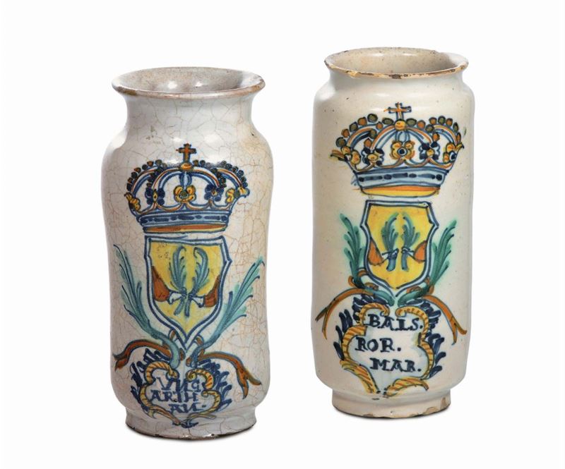 Coppia di albarelli in ceramica, XVIII secolo  - Asta Antiquariato e Dipinti Antichi - Cambi Casa d'Aste