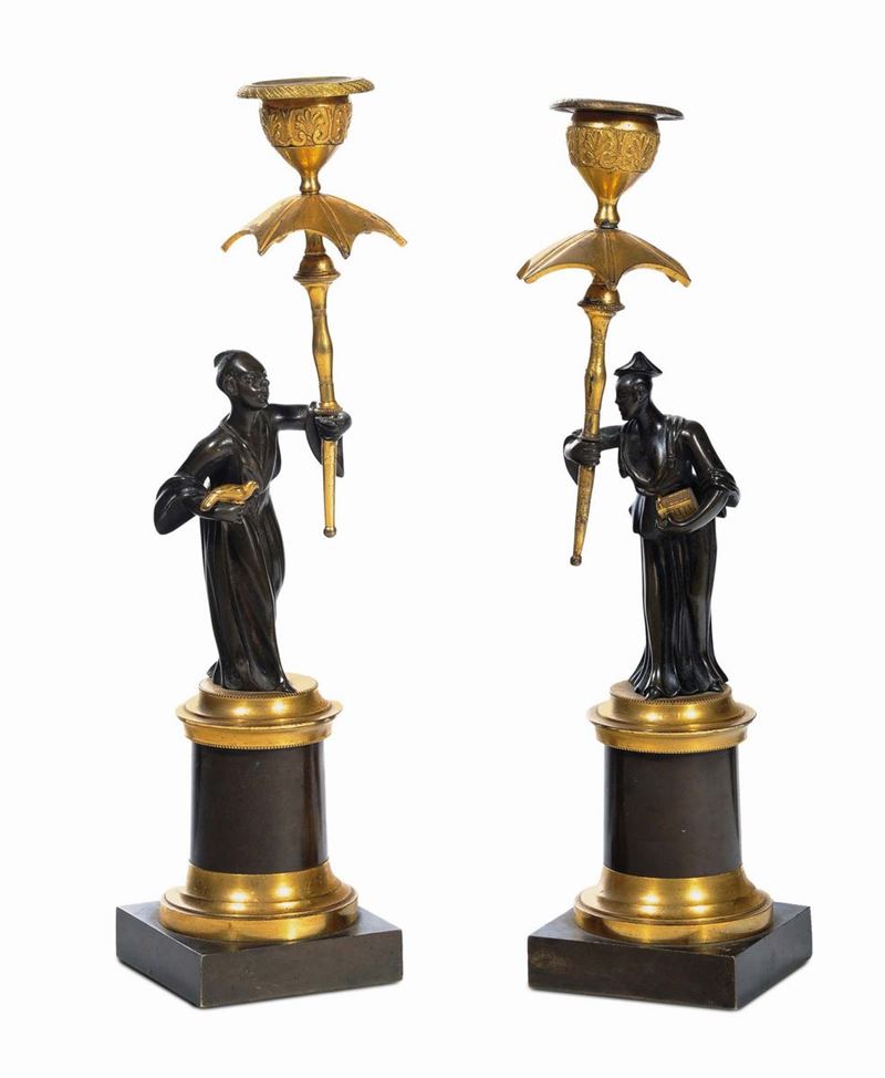 Coppia di candelieri in bronzo dorato e brunito, XVIII secolo  - Auction Antiques and Old Masters - Cambi Casa d'Aste