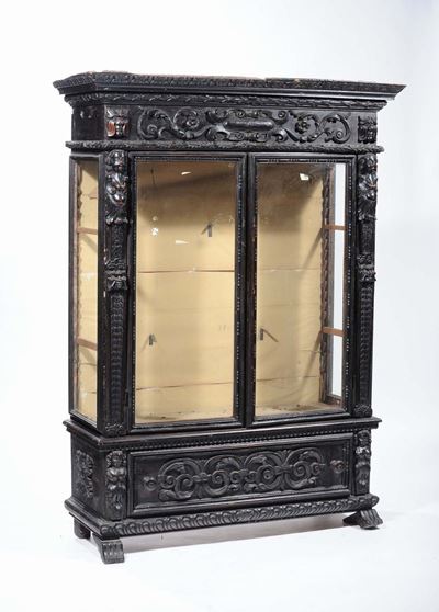 Vetrina in Stile Rinasciemnto in Legno Scurito