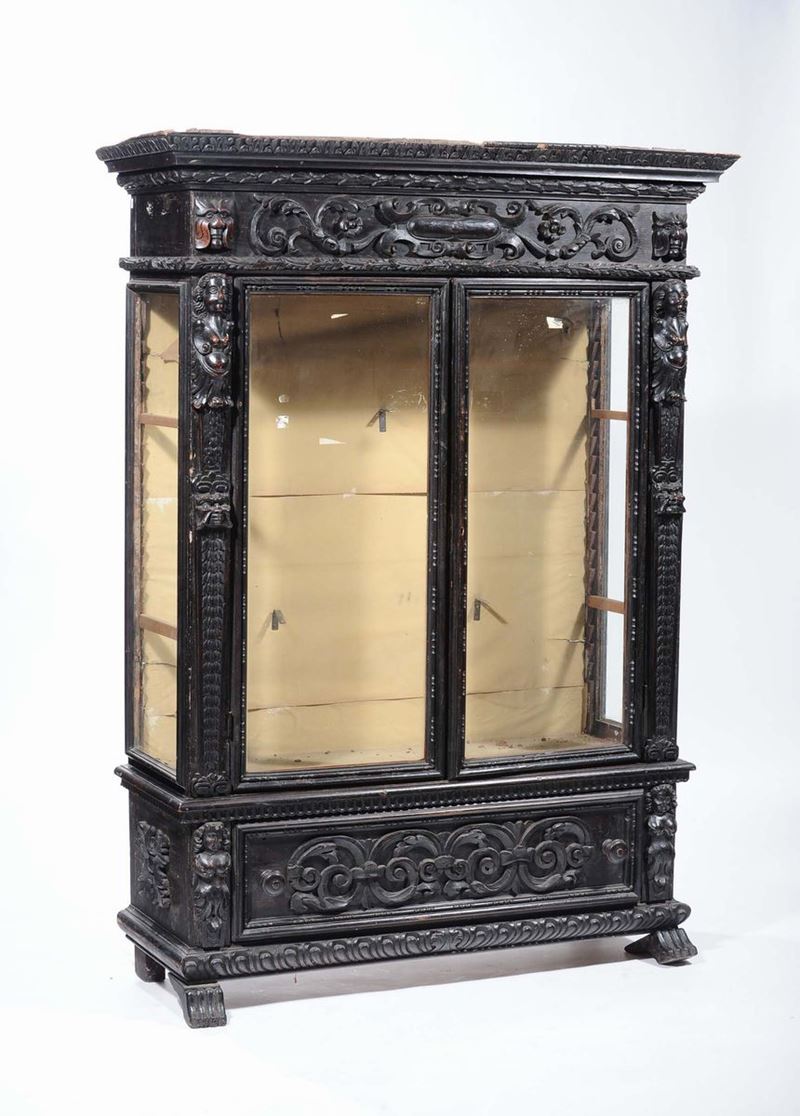 Vetrina in stile Rinasciemnto in legno scurito  - Auction OnLine Auction 02-2012 - Cambi Casa d'Aste