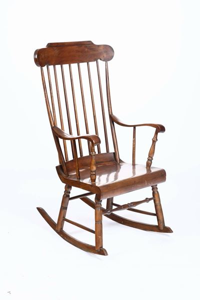 Sedia a dondolo in noce, altezza 111 cm