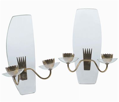 Coppia di Appliques a Due Luci in Ottone e Vetro
