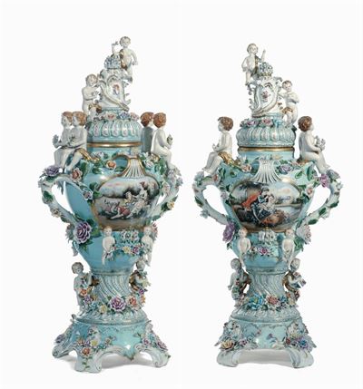 Coppia di Grandi Vasi in Ceramica