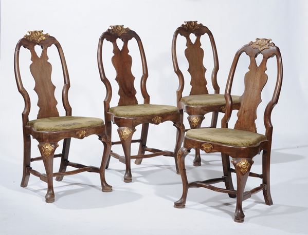 Quattro sedie in noce intagliate, Veneto metà XVIII secolo