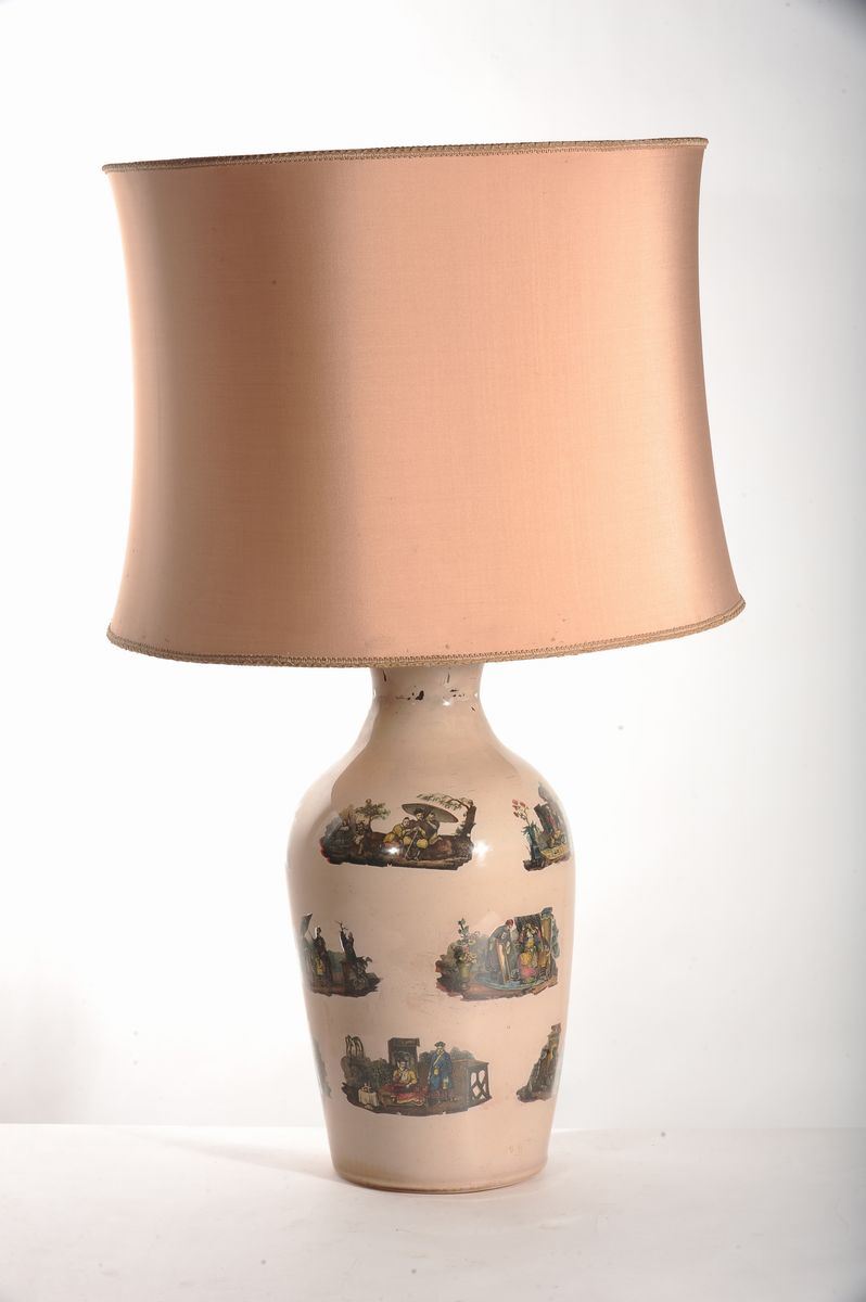 Vaso in vetro decorato a chinoiserie montato a lampada, inizio XX secolo  - Asta Asta OnLine 05-2012 - Cambi Casa d'Aste