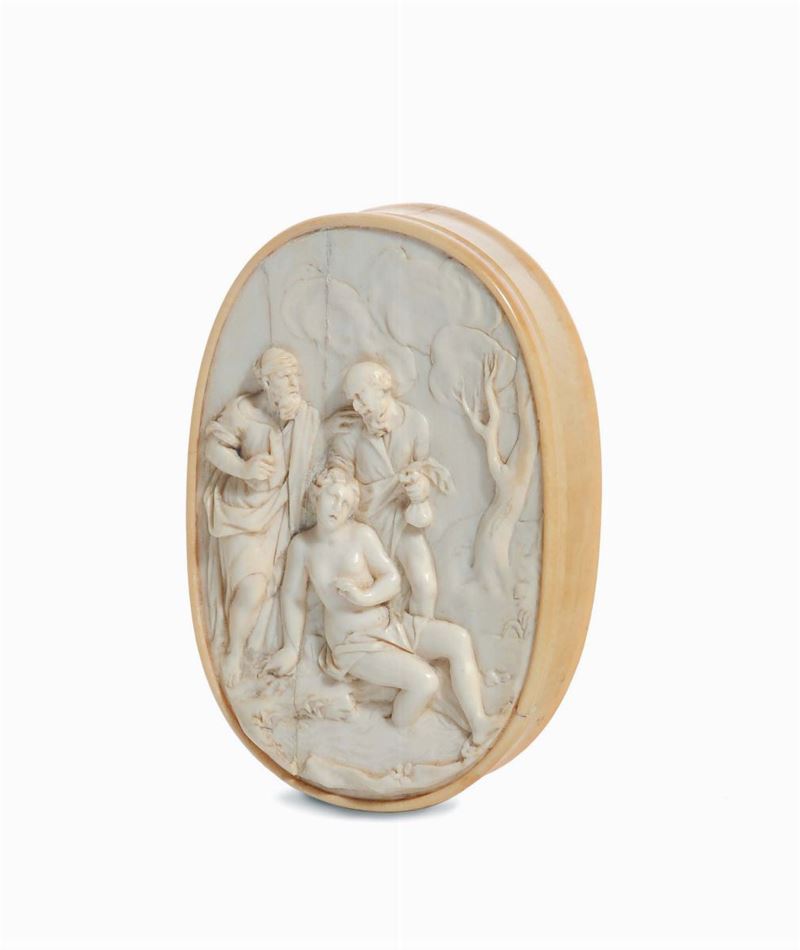 Scatola ovale in avorio con raffigurazione di Susanna e i vecchioni sul coperchio, Dieppe XVII-XVIII secolo  - Asta Scultura e Oggetti d'Arte - Cambi Casa d'Aste