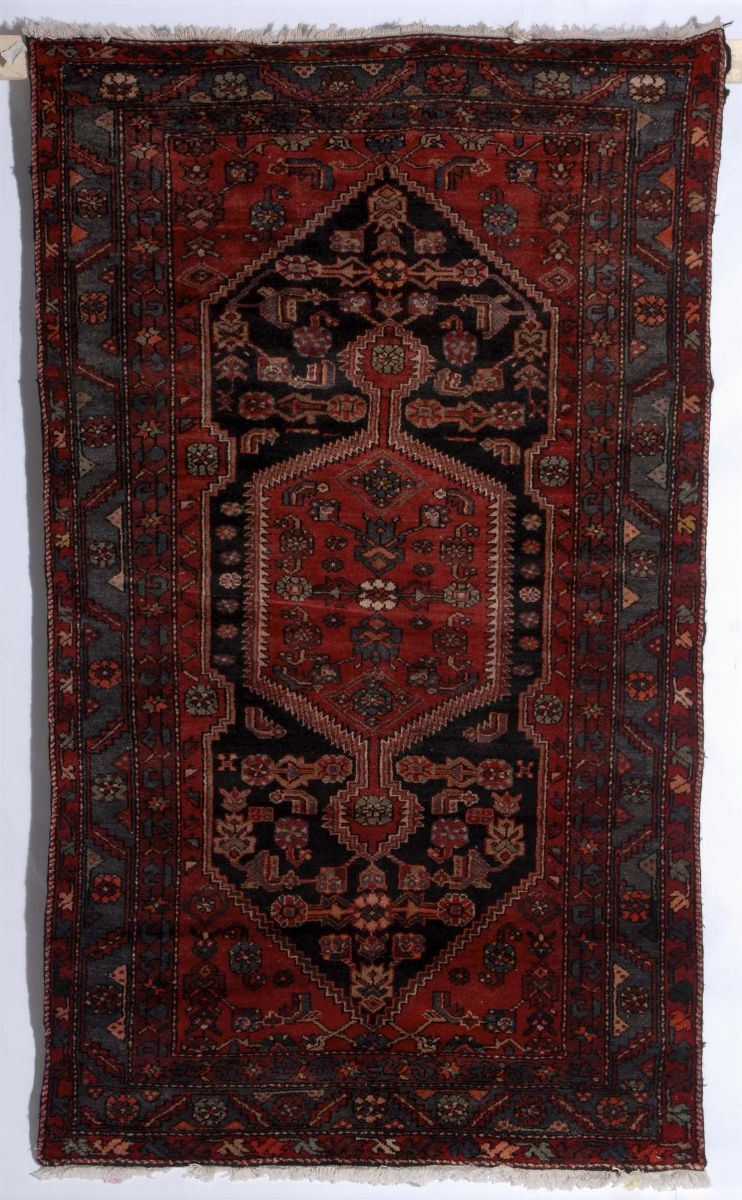 Tappeto persiano Hamadan, metà XX secolo  - Auction Ancient Carpets - Cambi Casa d'Aste