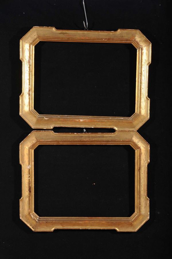 Coppia di cornici umbertine dorate, XIX secolo