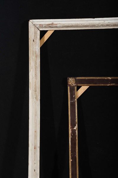 Cornice Sagomata Laccata Bianca, XVIII Secolo CM 128x128