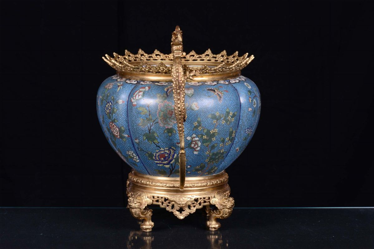 Cachepot Cloisonnè con Montatura in Bronzo Dorato, Cina, Dinastia Qing, XIX Secolo