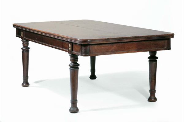Grande tavolo in mogano a quattro gambe tornite, XIX secolo
