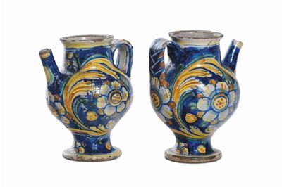Coppia di Brocche in Maiolica Policroma, Caltagirone, XVIII Secolo