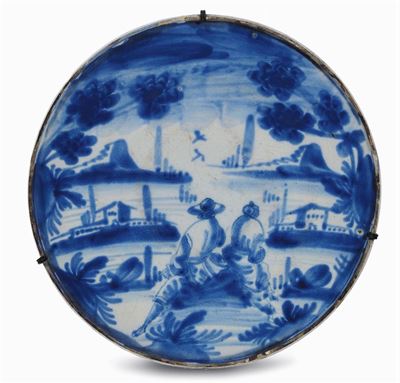 Alzatina Tonda in Maiolica, Savona XVIII Secolo