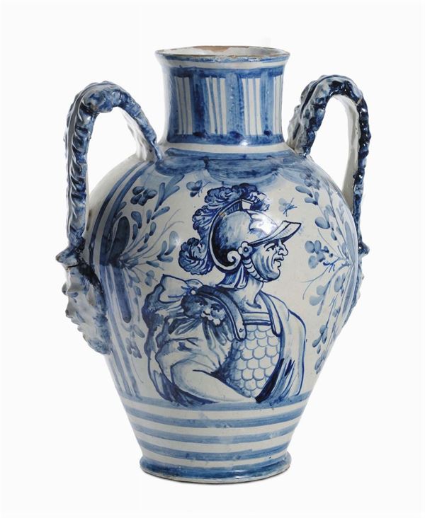 Grande vaso in maiolica con manici datata 1760