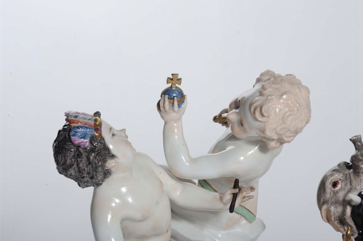 Due Gruppi in Porcellana Policroma Raffiguranti i Quattro Continenti, Meissen XVIII Secolo