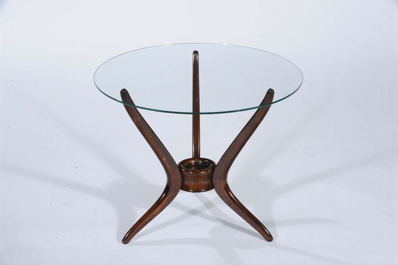Tavolino tondo a tre gambe in legno  - Asta Arti Decorative del XX secolo e Design - Cambi Casa d'Aste