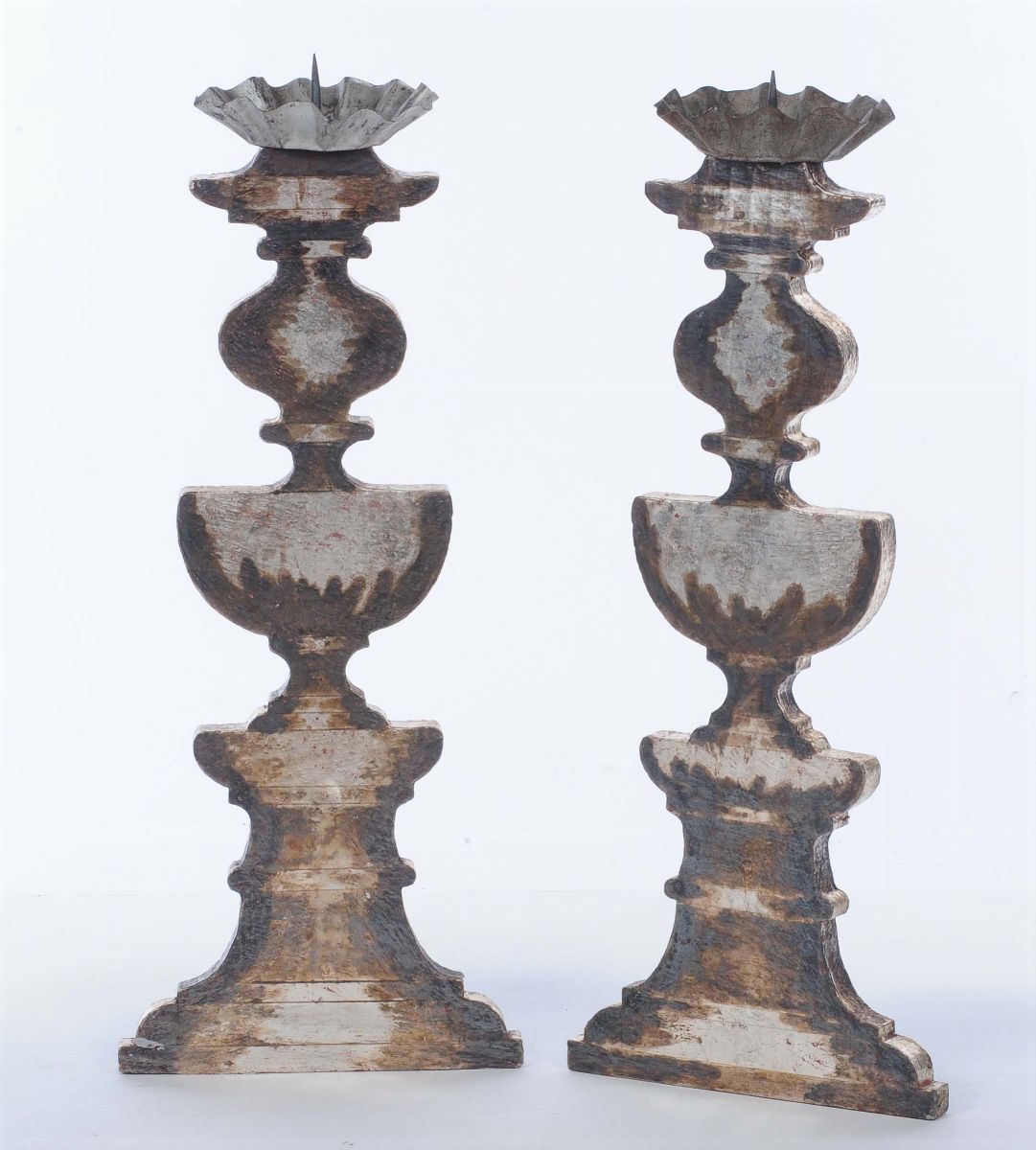 Coppia di Portapalme in Legno Rivestito in Argento