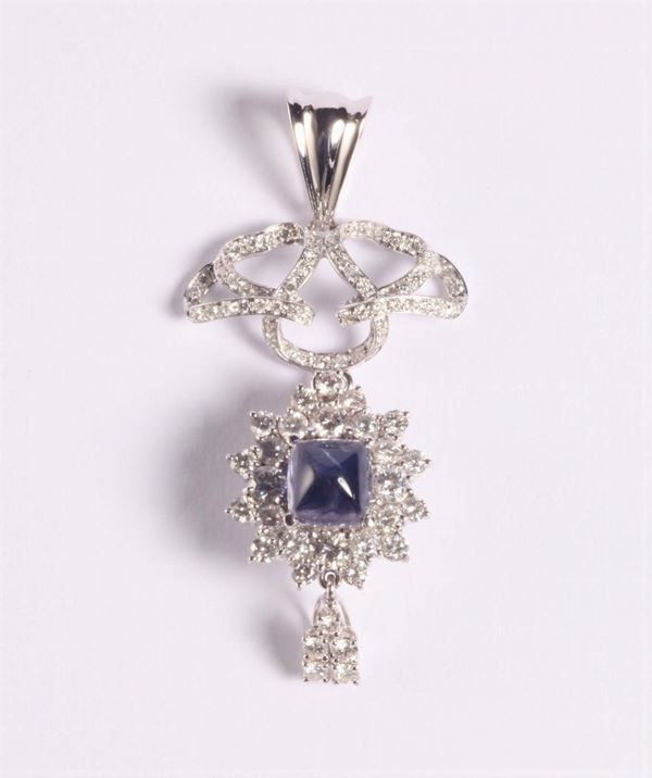 Pendente con zaffiro