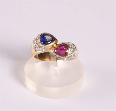 Anello Contrarié con Zaffiro e Rubino