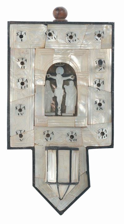 Acquasantiera in Madreperla con Raffigurazione della Crocifissione, Terra Santa XVIII Secolo