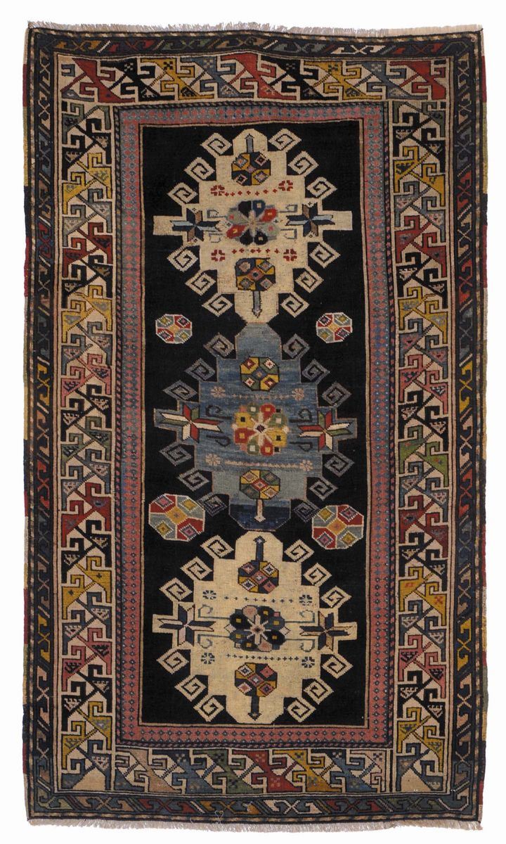 Tappeto caucasico Shirwan, inizio XX secolo  - Auction Ancient Carpets - Cambi Casa d'Aste