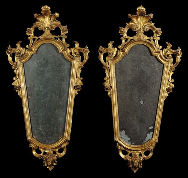 Coppia di specchiere in legno dorato, Piemonte fine XVIII secolo