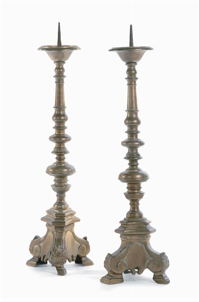 Coppia di Candelieri in Bronzo Dorato, Fine XVII Secolo