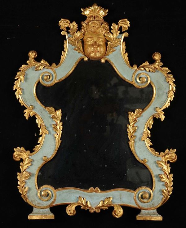 Specchiera in legno intagliato, laccato e dorato, XVIII secolo