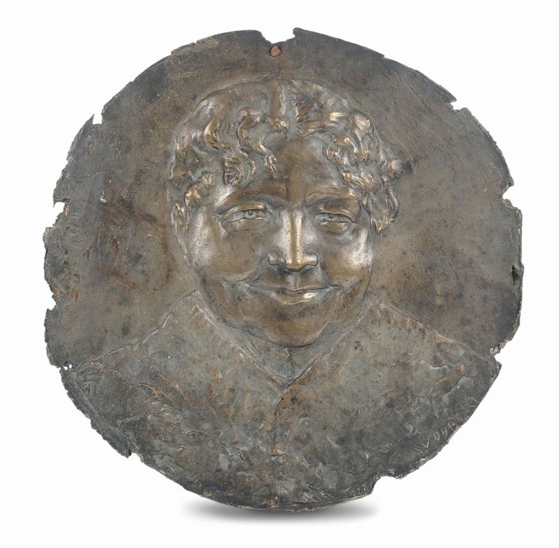 Tondo in bronzo raffigurante volto femminile  - Auction Furnishings from the mansions of the Ercole Marelli heirs and other property - Cambi Casa d'Aste