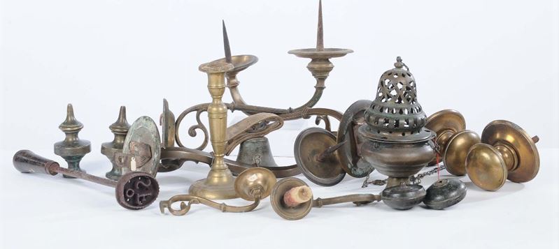 Lotto misto di oggetti di varia fattura  - Auction Antique and Old Masters - Cambi Casa d'Aste