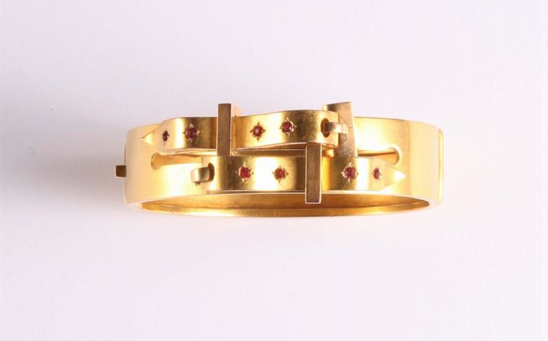 Bracciale rigido con piccole pietre rosse  - Asta Argenti e Gioielli Antichi e Contemporanei - Cambi Casa d'Aste