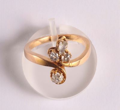 Anello con Rose D'olanda