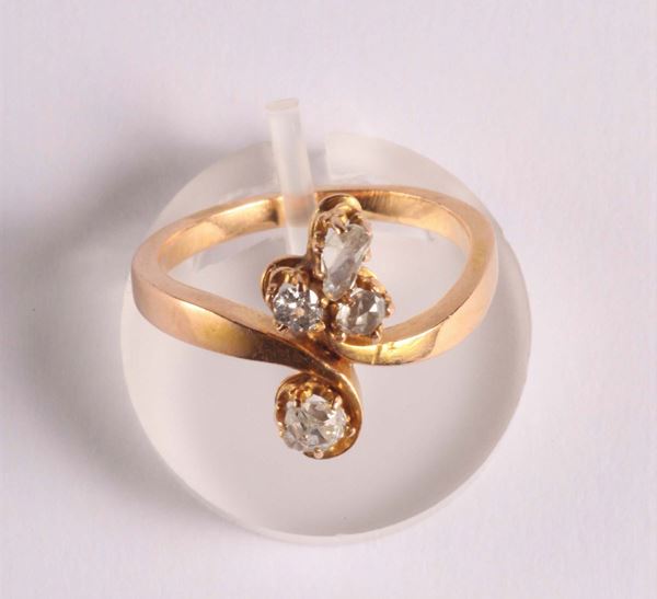 Anello con rose d'Olanda
