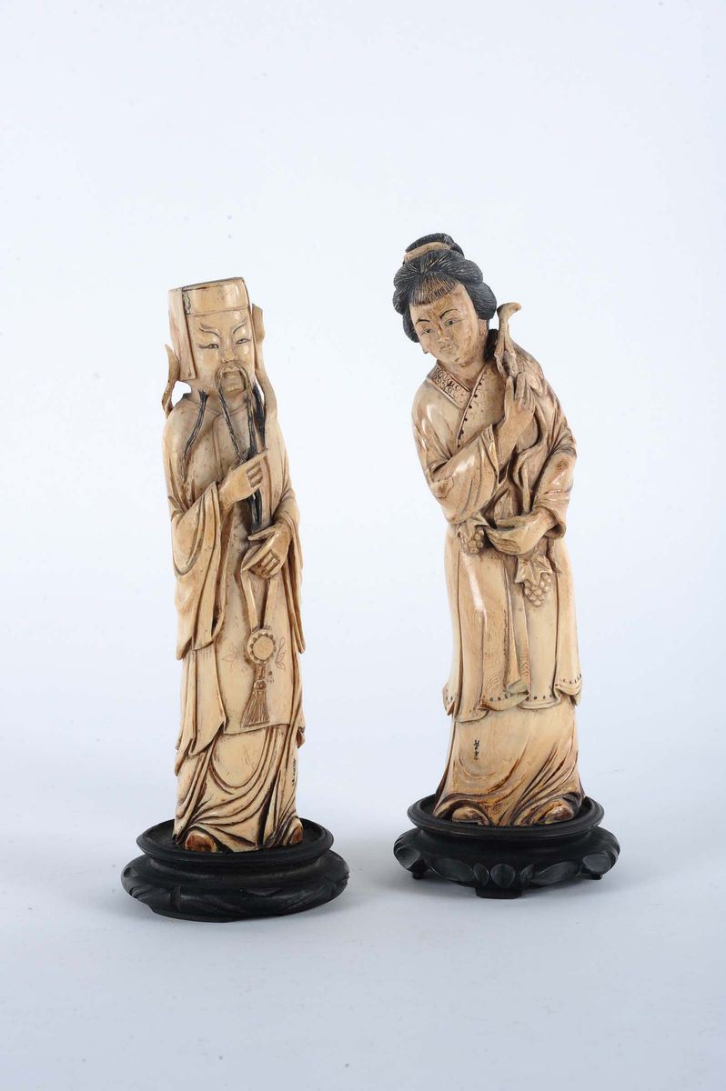 Due sculture in avorio  - Auction OnLine Auction 04-2012 - Cambi Casa d'Aste