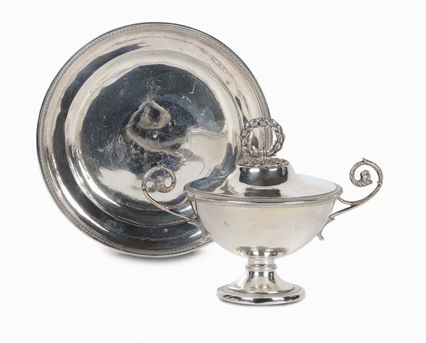 Zuccheriera con piatto in argento in stile Carlo X