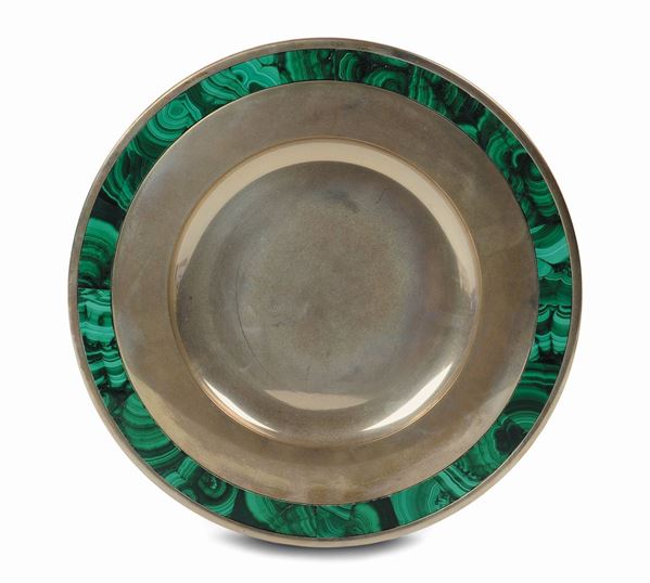 Piatto in argento con bordo in malachite marchio Eredi Mazzetti, Milano XX secolo