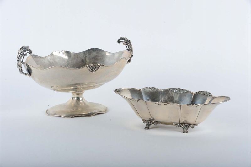 Due coppe grandi in argento  - Auction Silvers, Ancient and Comtemporary Jewels - Cambi Casa d'Aste