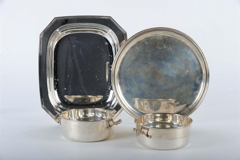Quattro pezzi in argento diversi  - Auction Silvers, Ancient and Comtemporary Jewels - Cambi Casa d'Aste