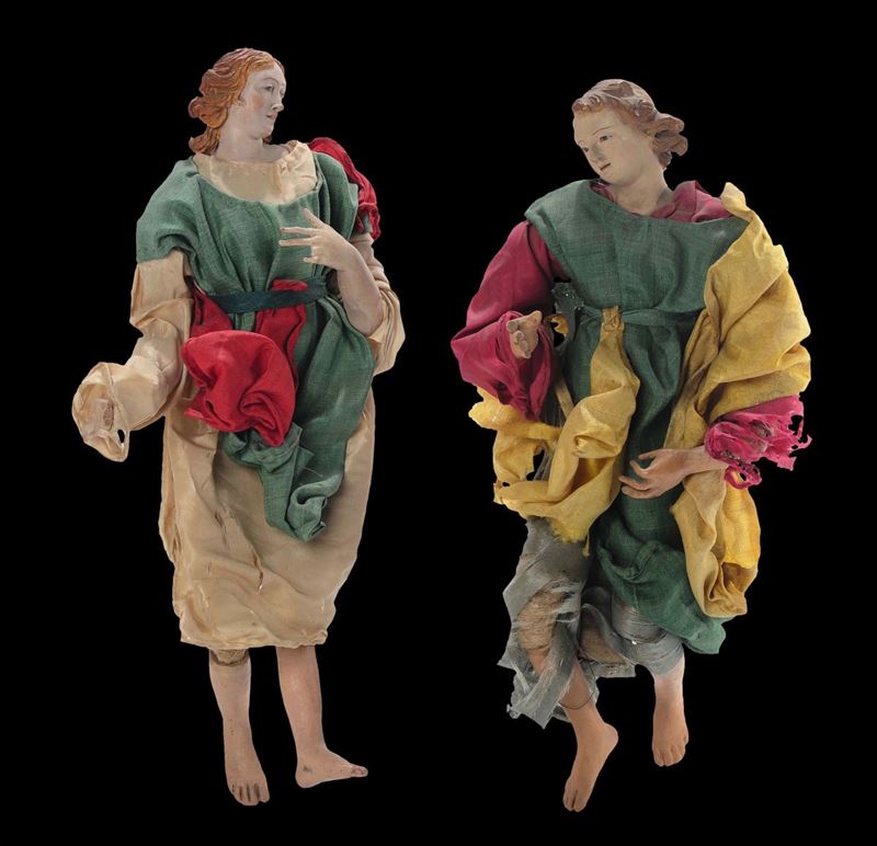 Due figure presepiali di angeli con vesti in seta colorata, Napoli XVIII-XIX secolo  - Asta Scultura e Oggetti d'Arte - Cambi Casa d'Aste