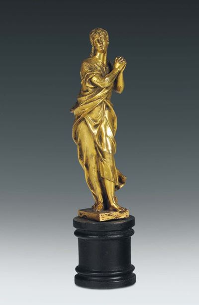 Figura in Bronzo Fuso, Cesellato e Dorato Raffigurante Giovane Santo Orante con Tunica, Veneto Fi...