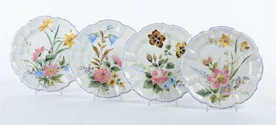 Quattro Piatti Sagomati in Ceramica di Bassano