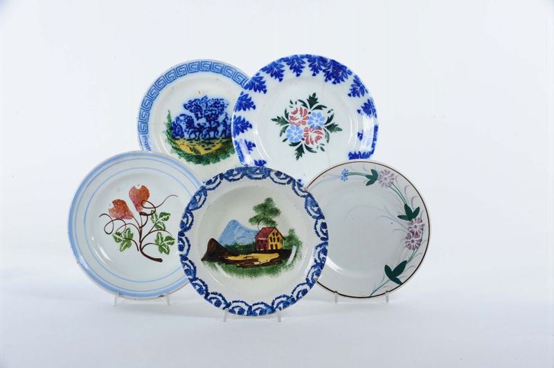 Lotto di cinque piatti Mondovi diversi  - Auction Antique and Old Masters - Cambi Casa d'Aste